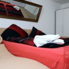 Apartment 301, Wasserbett, Massageliege, Musikanlage