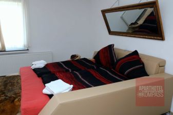 Apartment 301, Wasserbett, Massageliege, Musikanlage